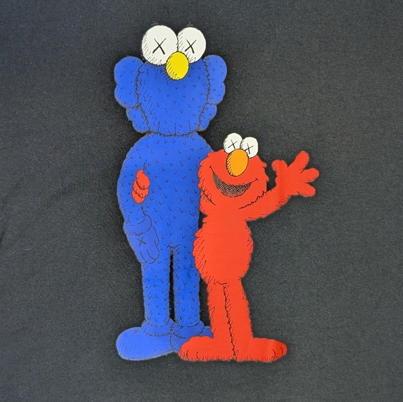 Uniqlo x Kaws Elmo T-shirt (M) - Picture 3 of 6
